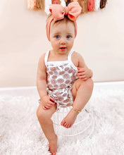 Load image into Gallery viewer, Happy Daisy Top &amp; Shorts Set for Baby
